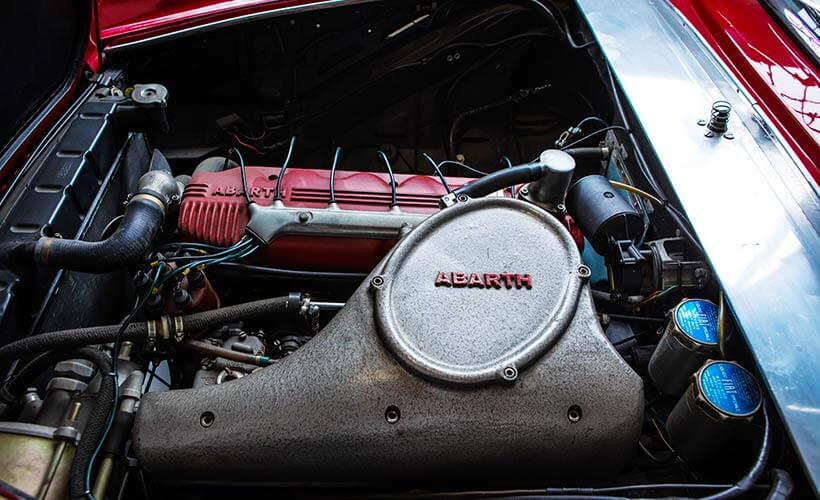D03_Abarth-2400-Coupe-Allemano