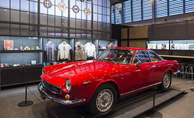 D08_Abarth-2400-Coupe-Allemano