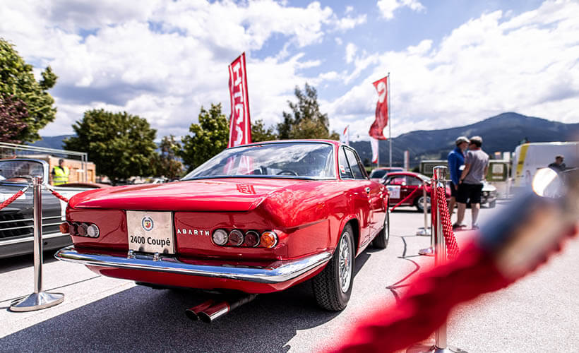 D19_Abarth-2400-Coupe-Allemano